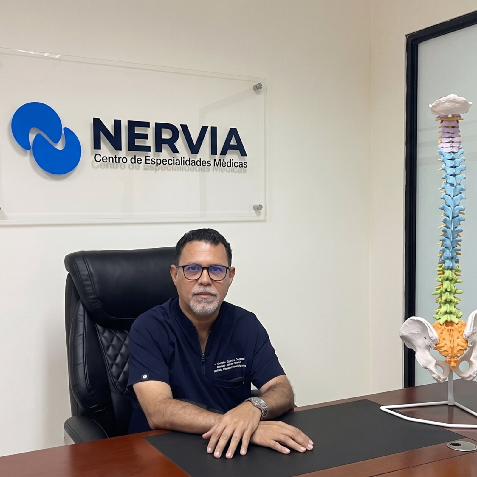 Por qué elegir Nervia y al Dr. Aurelio Alvarado